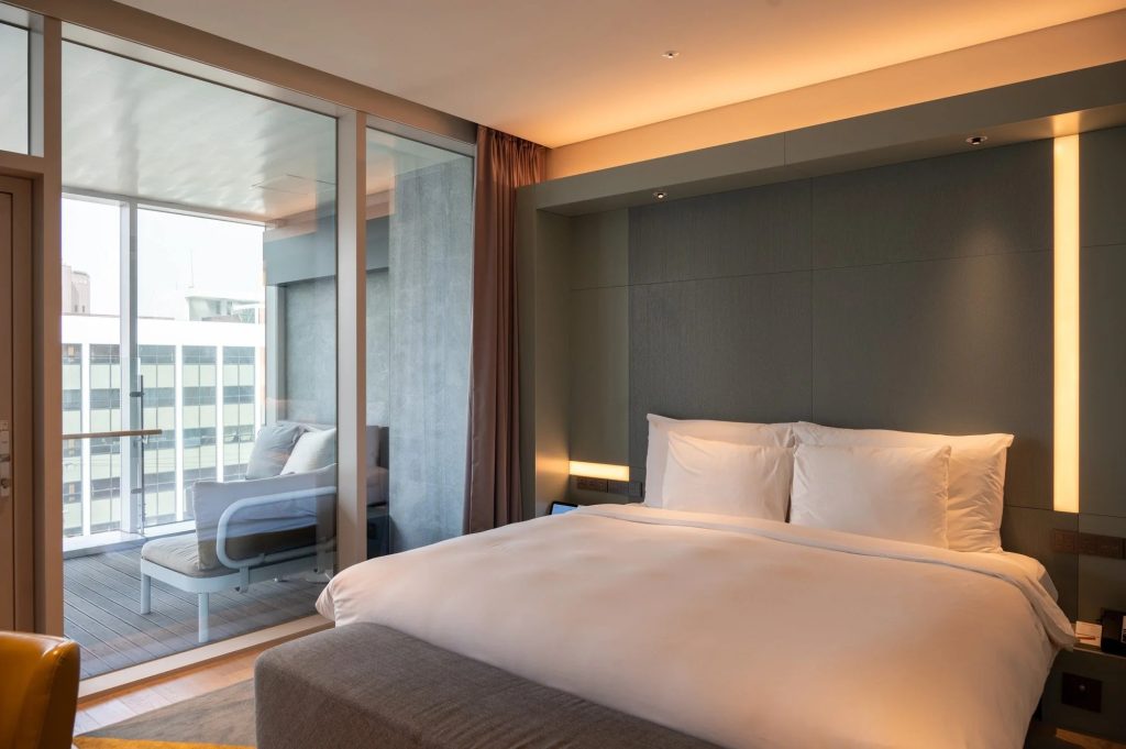 Best Features of the Gangnam Pool Salon Website